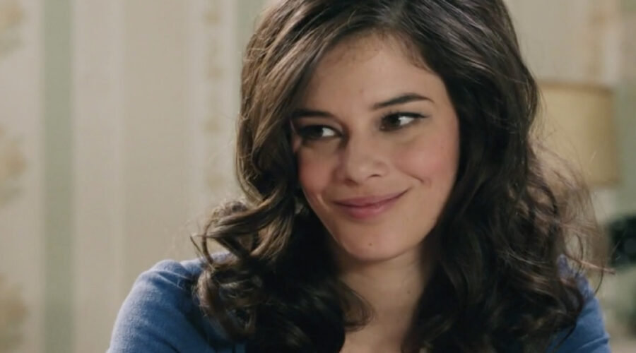 Neva Leoni (Tina Amato) in una scena della puntata 60 de