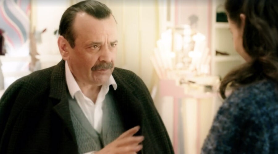 Nicola Rignanese (Giuseppe Amato) in un flashback della puntata 68 de 