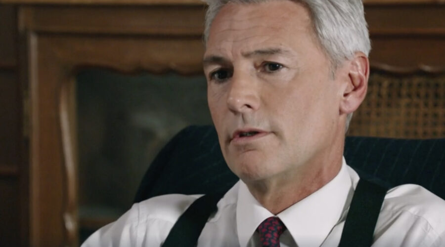 Roberto Farnesi (Umberto Guarnieri) in una scena della puntata 68 de