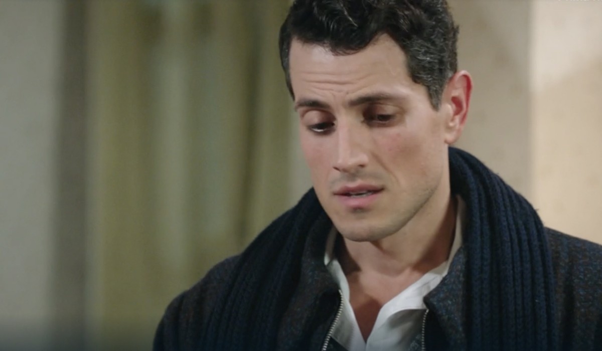 Emanuel Caserio (Salvatore Amato) in una scena della puntata 69 de