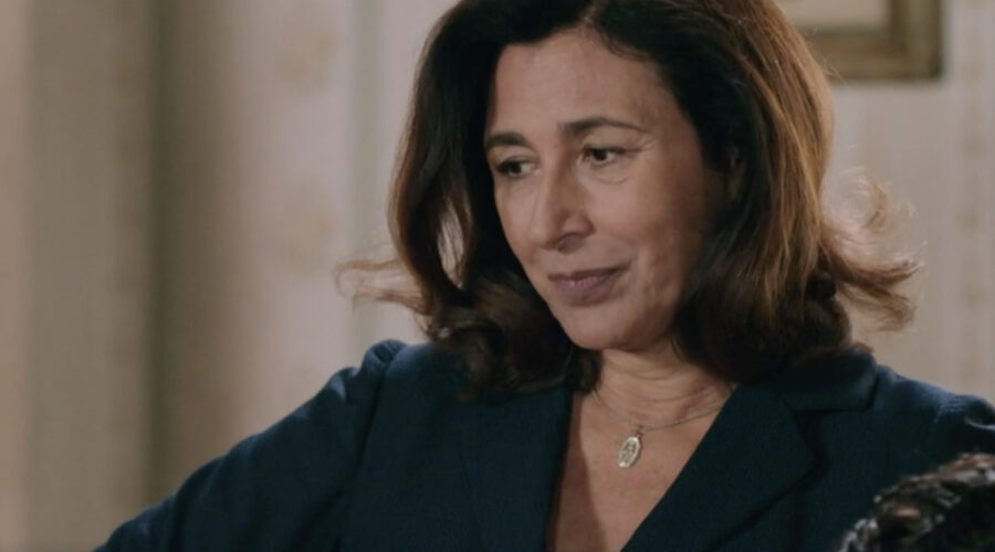 Antonella Attili (Agnese Amato) in una scena della puntata 75 de