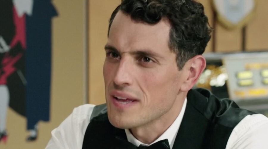 Emanuel Caserio (Salvatore Amato) in una scena della puntata 75 de