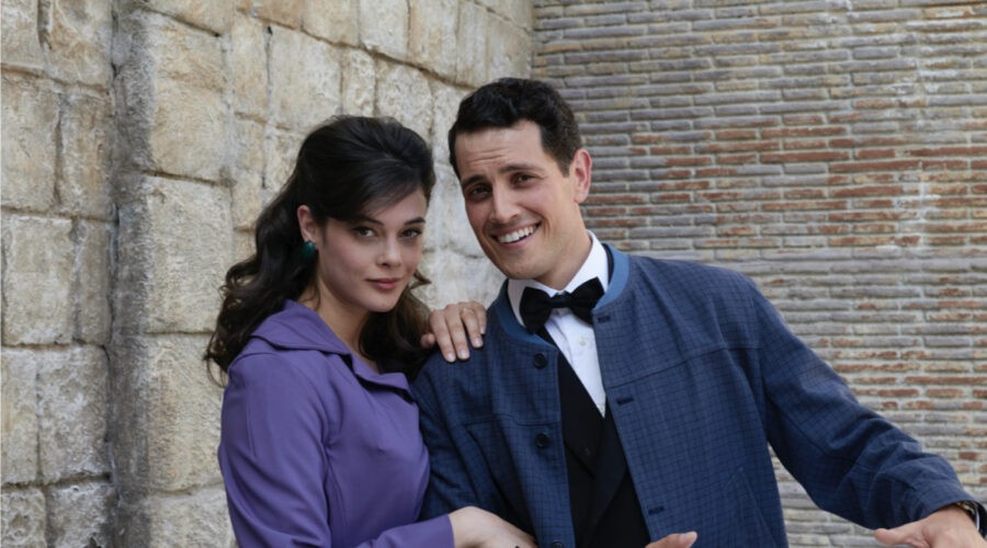 Neva Leoni (Tina Amato) e Emanuel Caserio (Salvatore Amato) in un posato per 