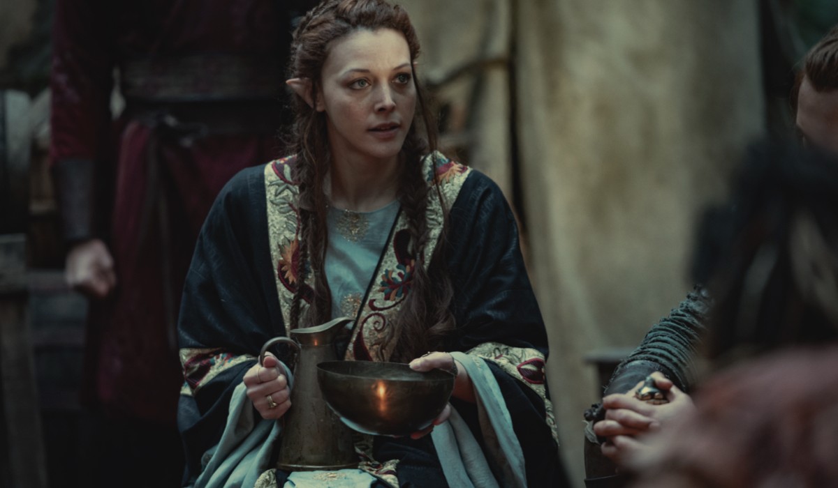 Mecia Simson Francesca In Una Scena Della Seconda Stagione Di The Witcher Credits Netflix