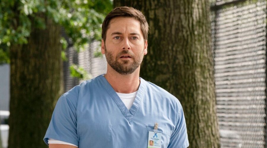 New Amsterdam: Ryan Eggold è il Dr. Max Goodwin. Credits: NBC Universal/Mediaset (2020)
