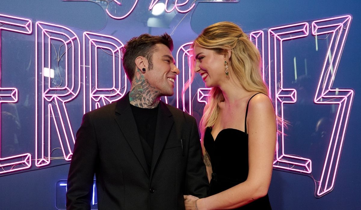 The Ferragnez: Fedez e Chiara Ferragni alla premiere di Madrid. Credits: Amazon Prime Video