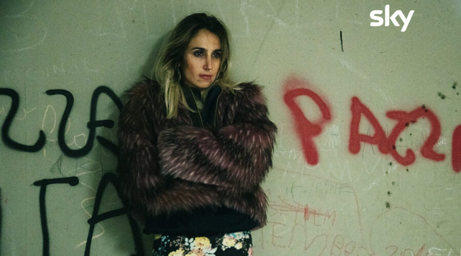 Silvia D'Amico interpreta Rachele, socia in affari di Christian, qui in una scena di “Christian”. Credits: © Matteo Graia/Sky.