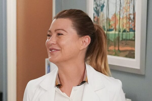 Ellen Pompeo Interpreta Meredith Grey In Una Scena Di Grey's Anatomy 18 Credits: Disney Plus