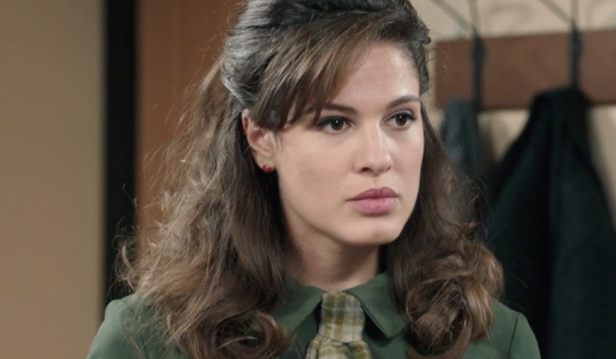 Giulia Vecchio (Anna Imbriani) in una scena della puntata 95 de 