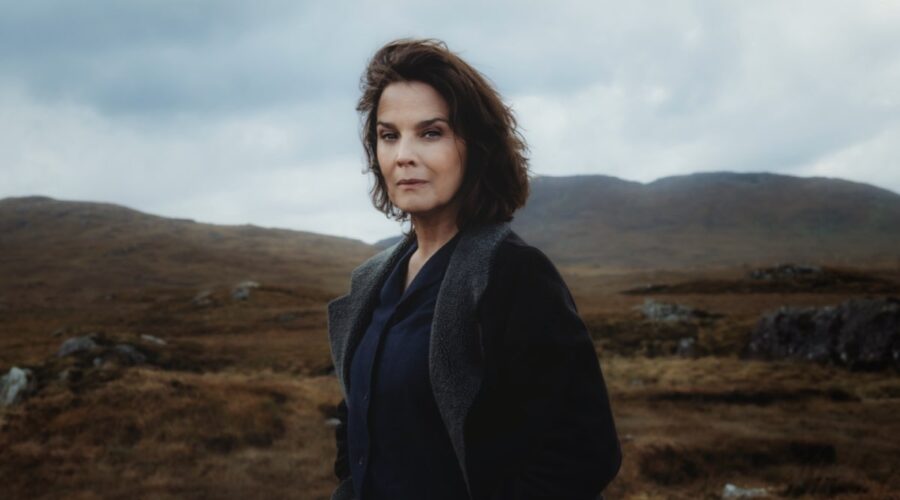 Désirée Nosbusch nei panni di Cathrin Blake in “Irish Crime”. Credits: Sky.