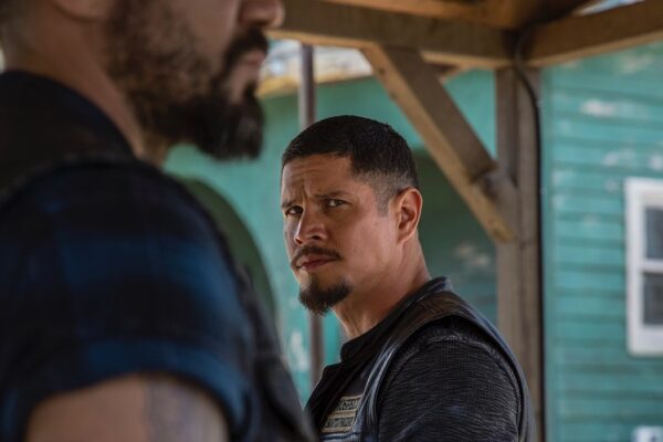 J.D Pardo In Una Scena Di Mayans Mc, Credits: Disney Plus