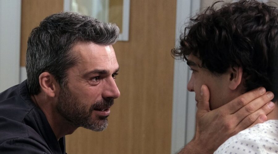 Luca Argentero (Andrea Fanti) in una scena di “Doc - Nelle tue mani 2”. Credits: Rai.