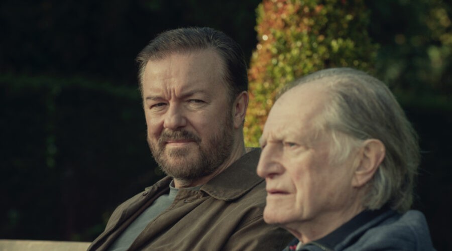 Ricky Gervais E David Bradley In Una Scena Di After Life Credits Netflix