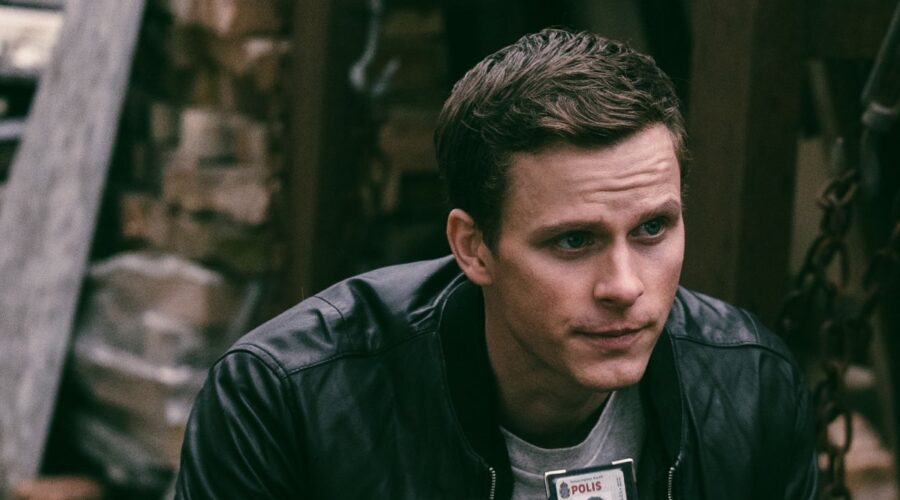 Adam Palsson Interpreta Kurt Ne