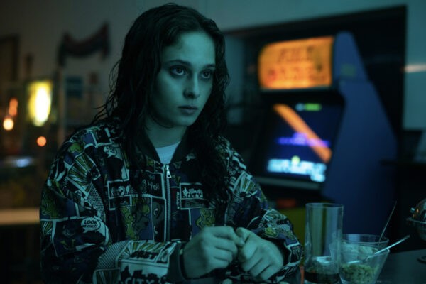 Arianna Becheroni (Alice) in un'immagine di “Bang Bang Baby”. Andrea Pirrello/Prime Video.