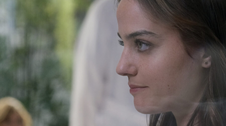 Beatrice Grannò (Carolina Fanti) in una scena di
