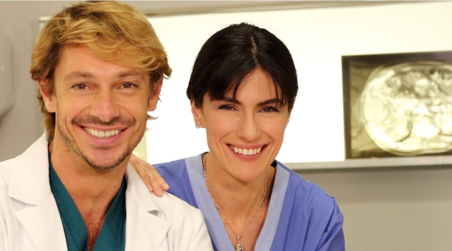 Giorgio Pasotti (Marco) e Anna Valle (Lea) In Lea Un Nuovo Giorno. Foto di Pierfrancesco. Credits Bruni/Banijay Studios Italy/ Rai