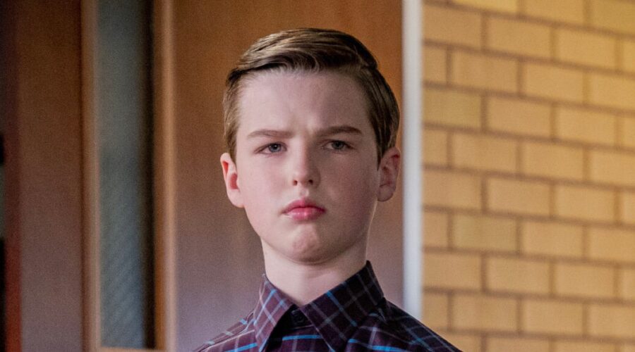Iain Armitage Interpreta Sheldon In Young Sheldon 4 Credits: Mediaset