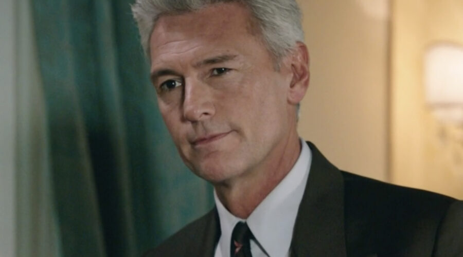 Roberto Farnesi (Umberto Guarnieri) in una scena della puntata 84 de 