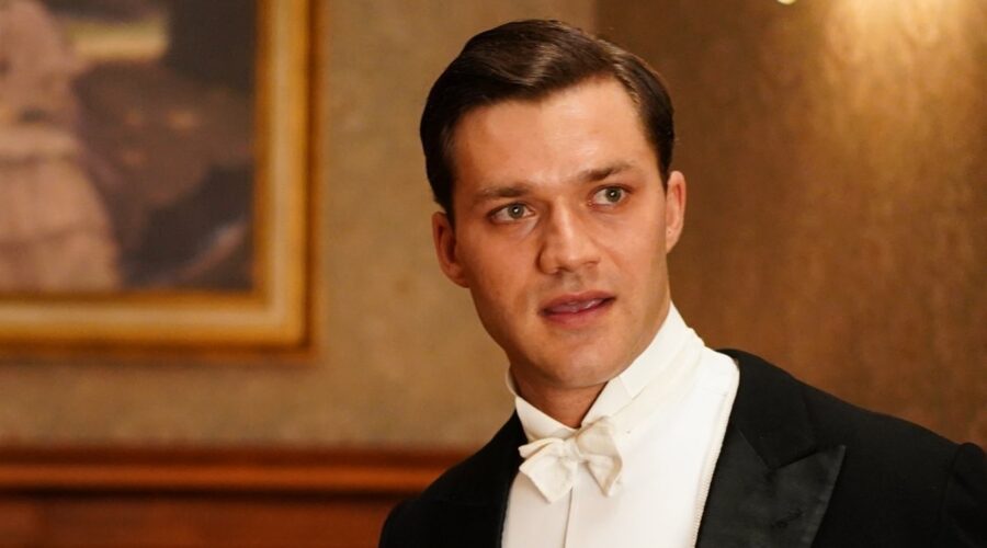 Lorenzo Richelmy Interpreta Roberto Albani In 