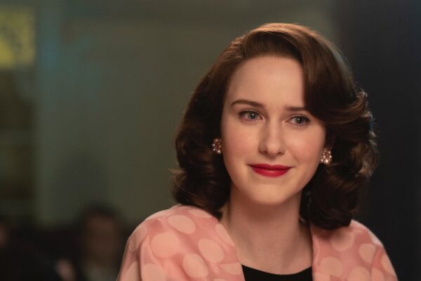 Rachel Brosnahan nel ruolo di Midge ne