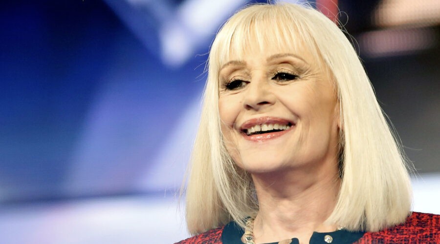 Raffaella Carrà al photocall di “Forte Forte Forte” nel 2015 a Roma. Credits: Elisabetta A. Villa/Getty Images.