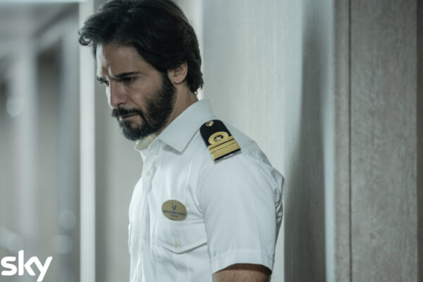 “Unwanted”, il capitano Arrigo Benedetti (Marco Bocci). Credits: Francesca Cassaro/Sky.