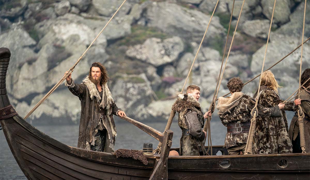 Da sinistra a destra: Sam Corlett (nei panni di Leif) e Gavan O'Connor-Duffy (Nial) in
