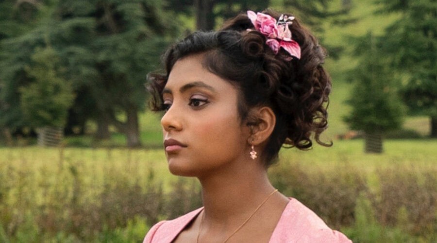 Charithra Chandran (Edwina) in una scena di “Bridgerton 2“. Credits: Liam Daniel/Netflix 2022.