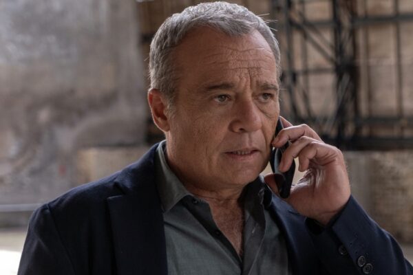 Claudio Amendola (Carlo) In Una Scena Di 