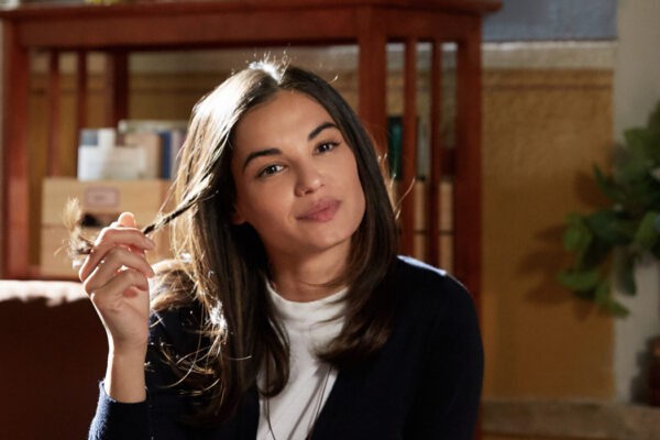Francesca Chillemi (Azzurra) in un posato per