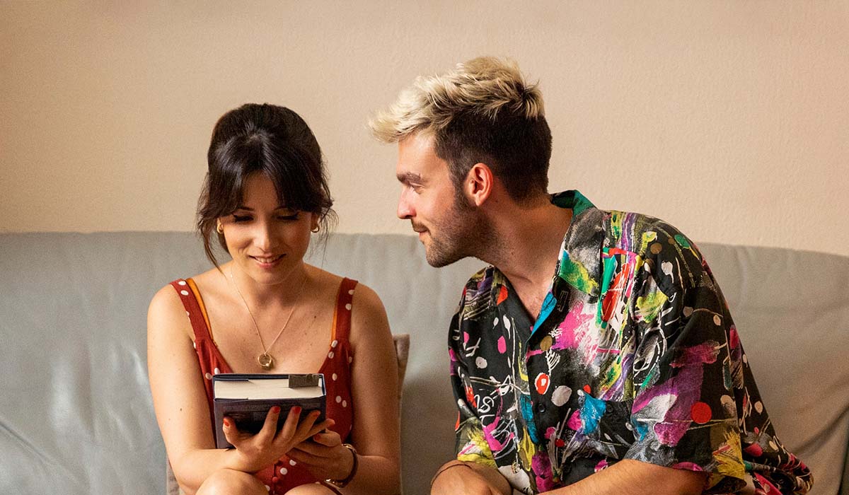 Guida Astrologica Per Cuori Infranti 2 il libro da cui è tratta la serie Guida Astrologica Per Cuori Infranti 2 il libro da cui è tratta la serie
