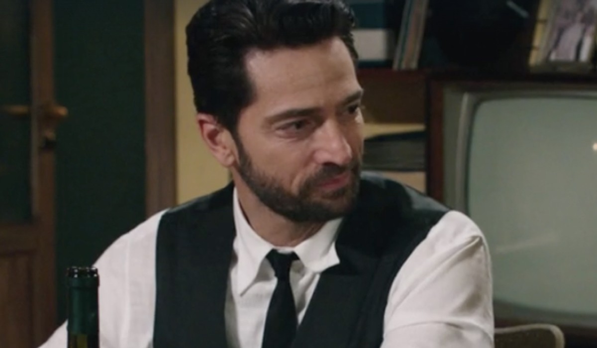 Luca Capuano (Sandro Recalcati) in una scena della puntata 117 de