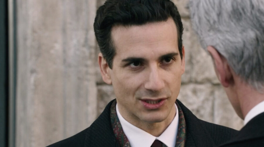 Luca Bastianello (Dante Romagnoli) in una scena della puntata 120 de