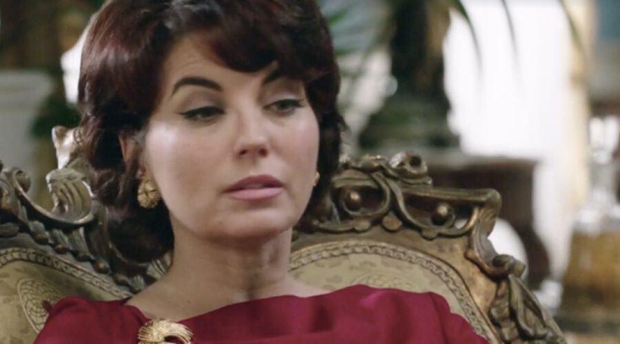 Vanessa Gravina (Adelaide Di Sant'Erasmo) in una scena della puntata 128 de