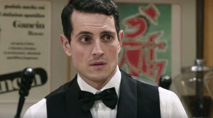 Emanuel Caserio (Salvatore Amato) in una scena della puntata 127 de