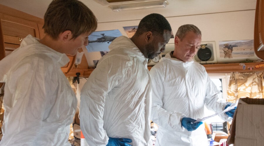 Le Indagini Di Roy Grace Serie Tv Roy Grace John Simm Glen Branson Richie Campbell Sky Investigation Credits: Sky