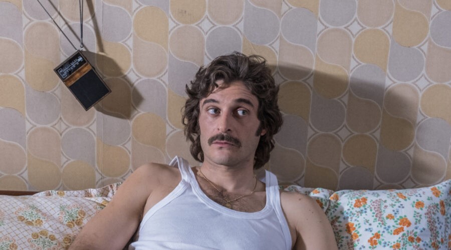 Lino Guanciale (Pietro Peirò) in una scena di