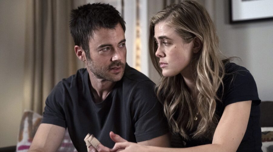 manifest attori matt long melissa roxburgh zeke michaela