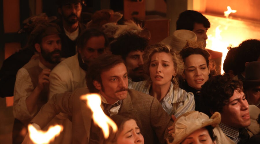 Dharma Mangia Woods (Costanza Di Giusto) in una scena di 