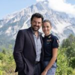 Da sinistra: Enrico Ianniello (Vincenzo Nappi) e Giusy Buscemi (Manuela Nappi) in un posato per 