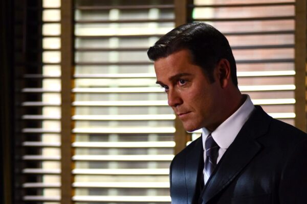 Yannick Bisson Interpreta William Ne 