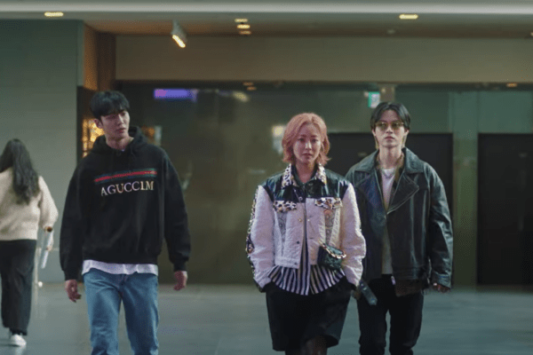 Choi Joon Woong (Rowoon) Goo Ryeon (Kim Hae Sun) Lim Ryung Gu (Yoon Ji On) In Una Scena Di 