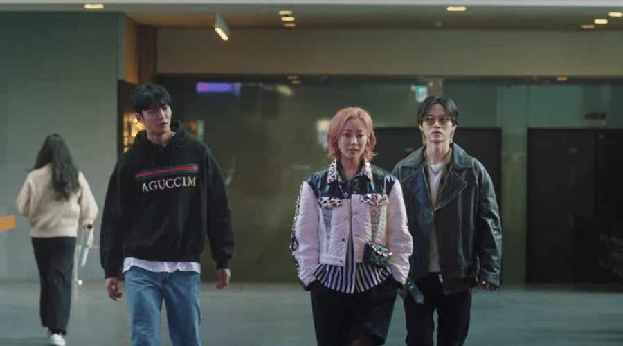 Choi Joon Woong (Rowoon) Goo Ryeon (Kim Hae Sun) Lim Ryung Gu (Yoon Ji On) In Una Scena Di