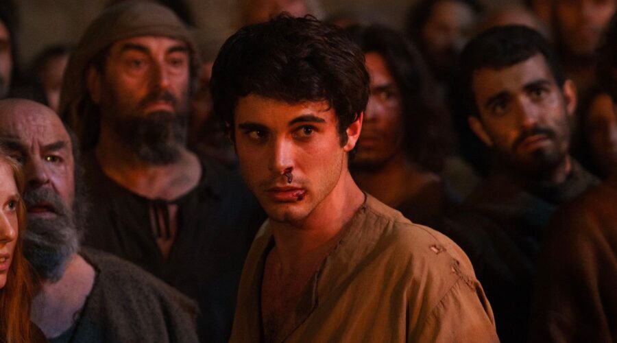 David Solans Interpreta Hugo Llor Joven In Una Scena De