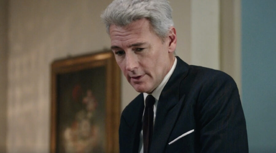 Roberto Farnesi (Umberto Guarnieri) in una scena della puntata 132 de 