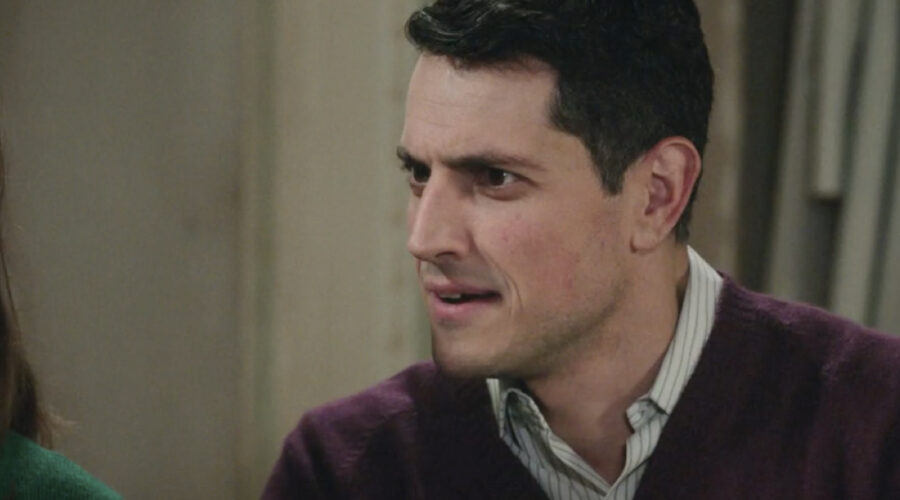 Emanuel Caserio (Salvatore Amato) in una scena della puntata 155 de