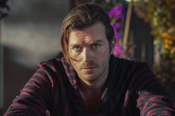 Kivanc Tathtug nella serie Yakamoz S-245 Credits: Yigit Eken/Netflix