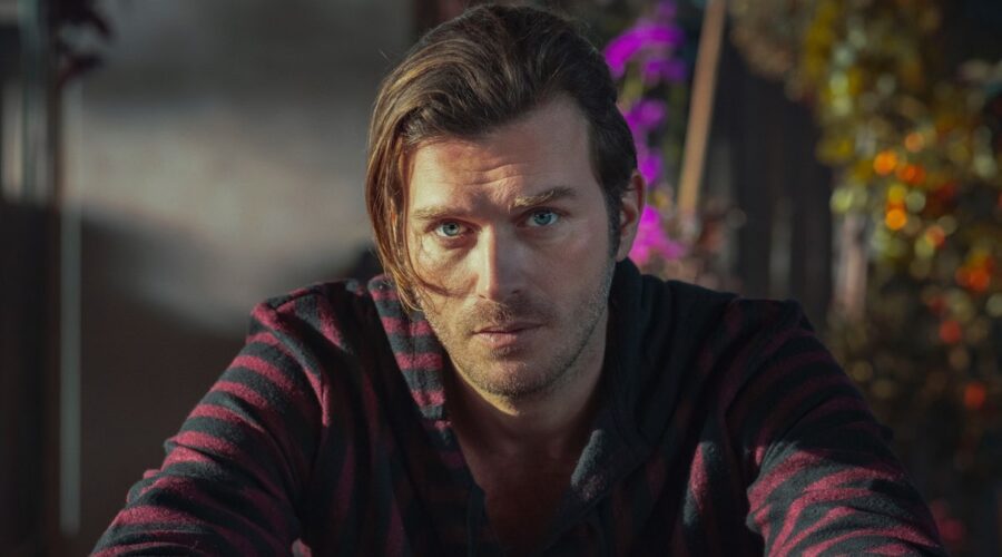 Kivanc Tathtug nella serie Yakamoz S-245 Credits: Yigit Eken/Netflix