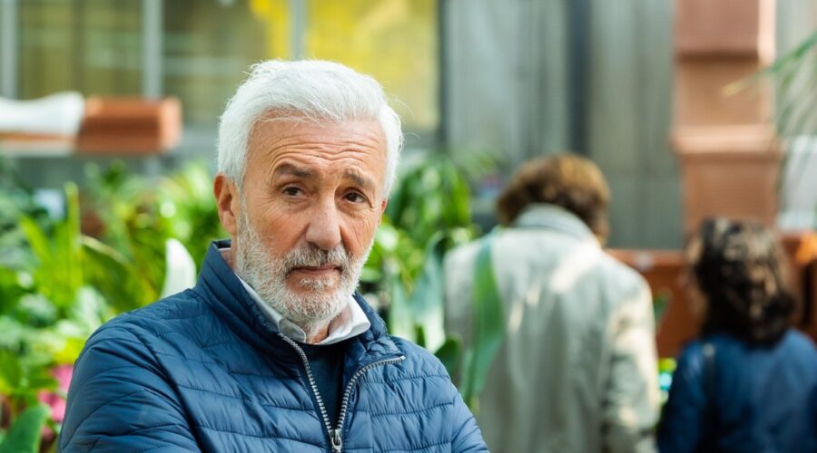 Patrizio Rispo (Raffaele) In Una Scena Di